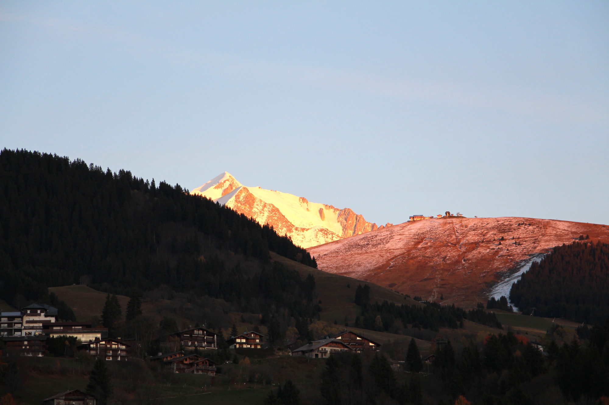 sunset in megÃ¨ve