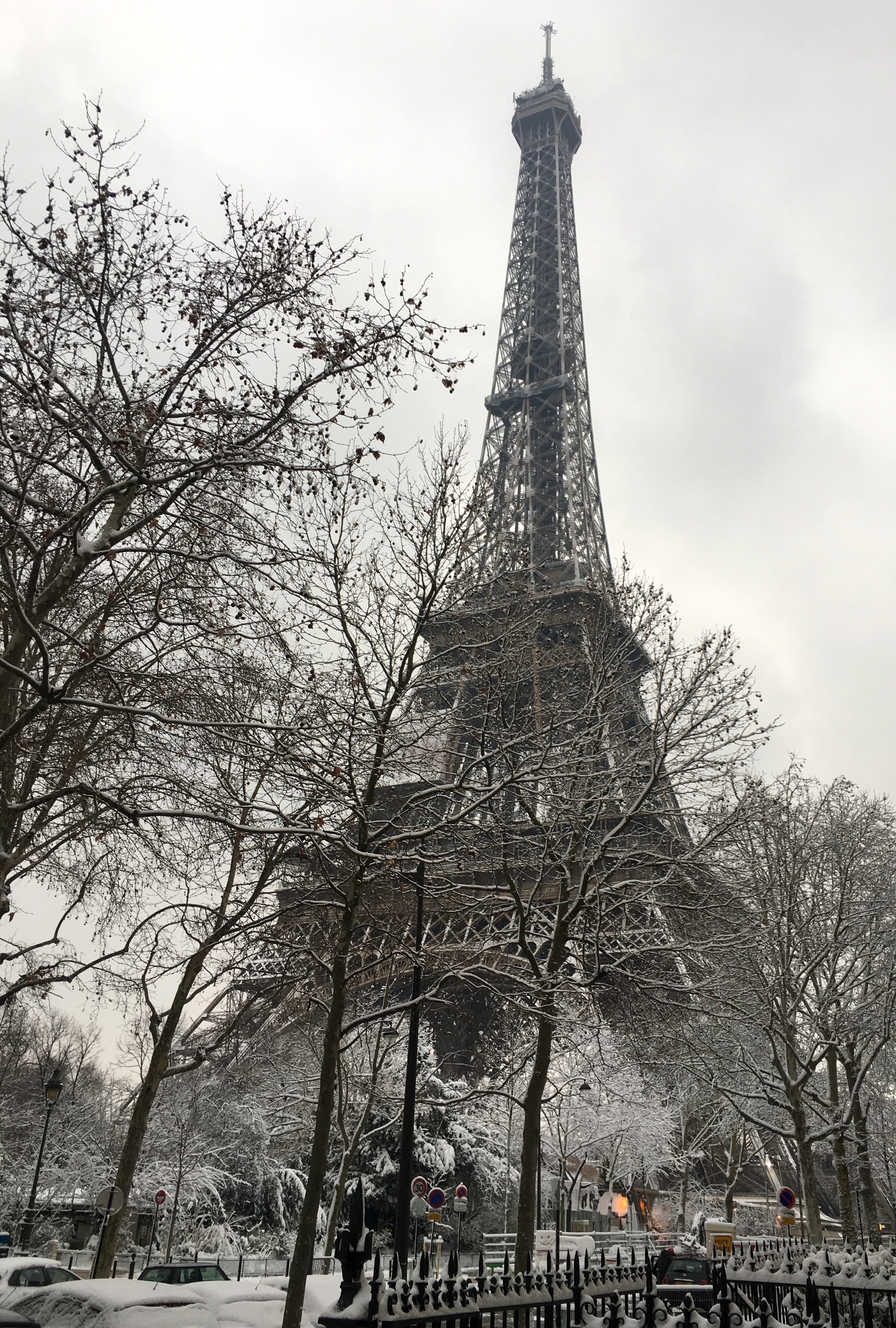 snowy eiffel tower